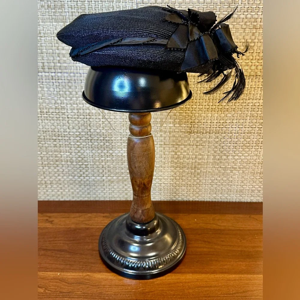 VTG 1940s The Harris Company Cellophane Straw Tilt Hat Architectural Bow & Plume - Picture 2 of 11